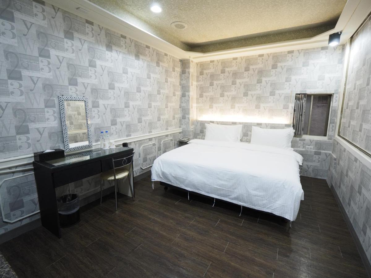 合悅都會商旅 Heyue Hotel Hsinchu Exterior foto