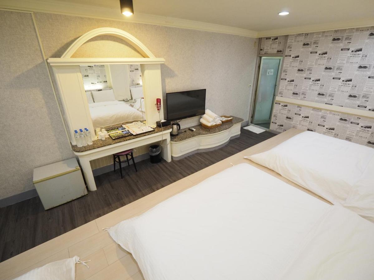 合悅都會商旅 Heyue Hotel Hsinchu Exterior foto