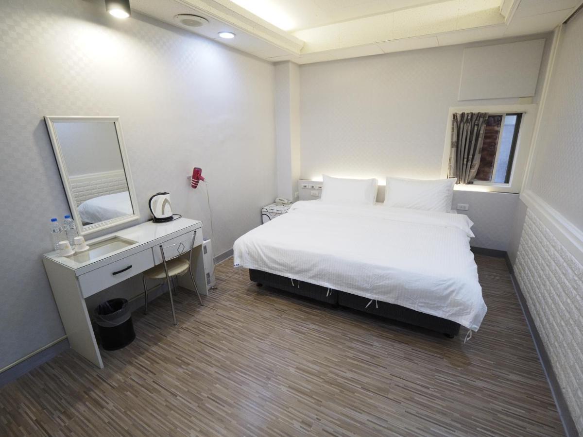 合悅都會商旅 Heyue Hotel Hsinchu Exterior foto