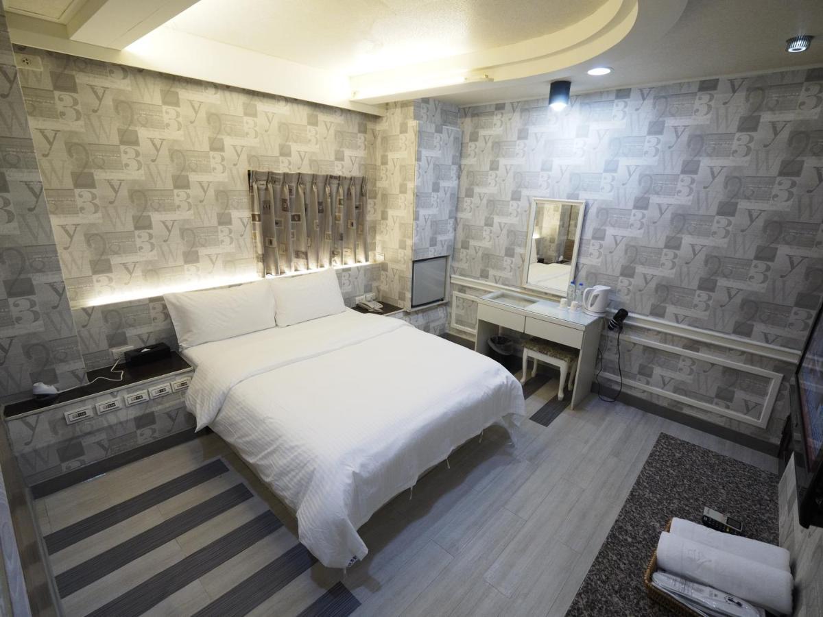 合悅都會商旅 Heyue Hotel Hsinchu Exterior foto